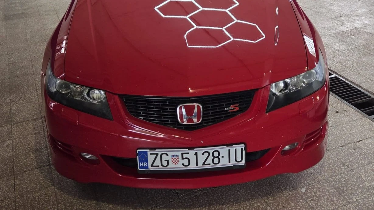 Honda ispolirana